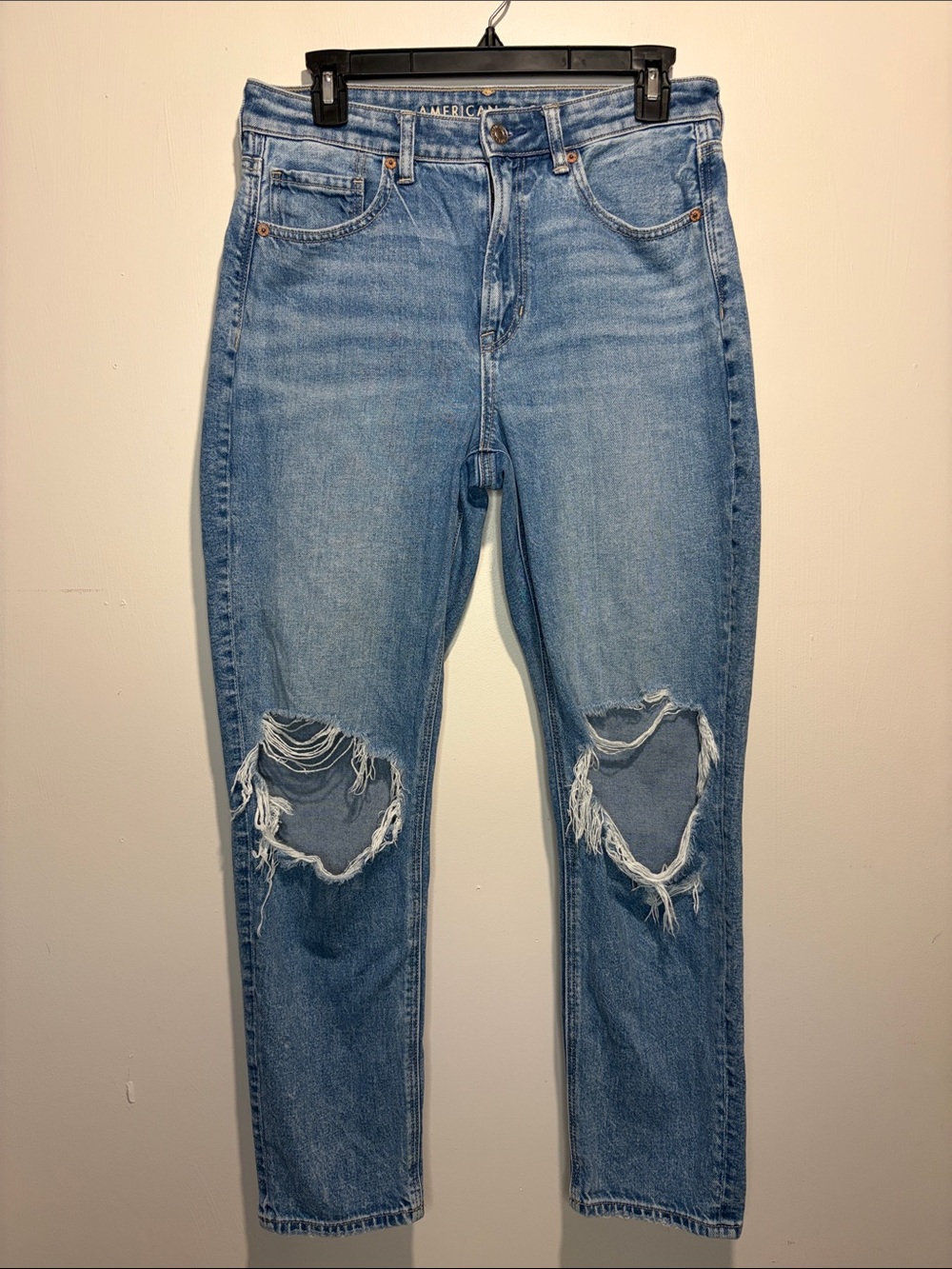 American Eagle Mom Jean Distressed Knee Holes Size 6